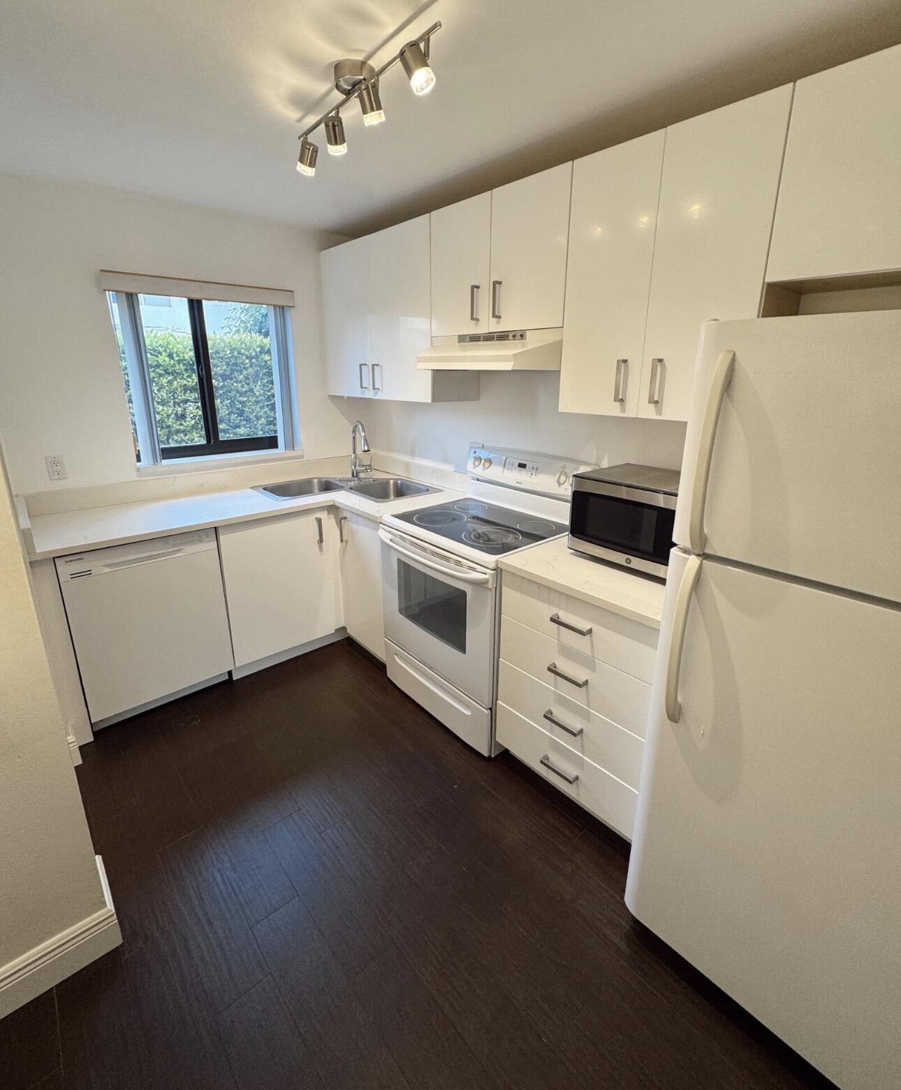 50 Southeast 12th Street, Unit 1670 Boca Raton, FL 33432 - Photo 5 of 15 50 SE 12th St. #1670 Boca Raton 33432