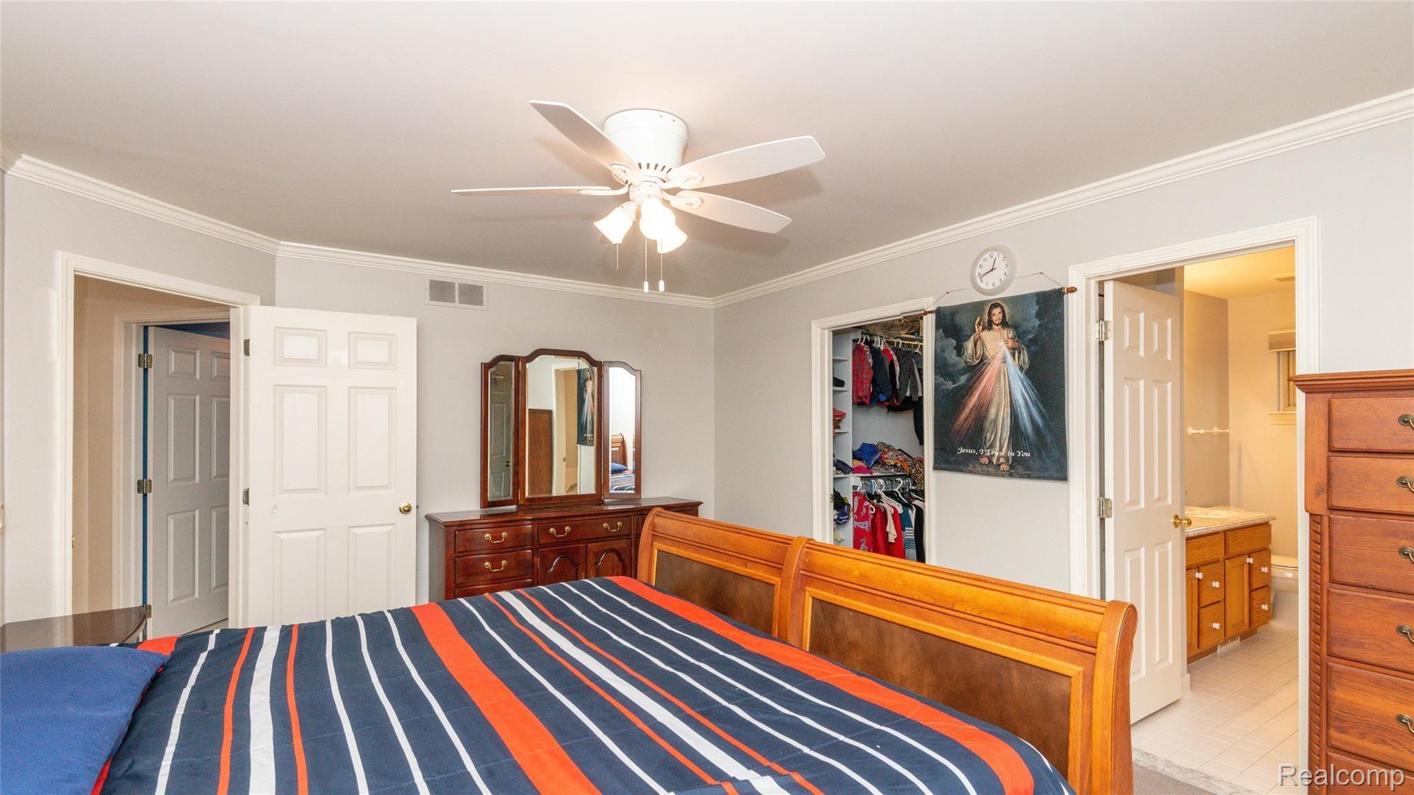 45180 Hanford Road Canton, MI 48187 - Photo 39 of 50 Master Bedroom