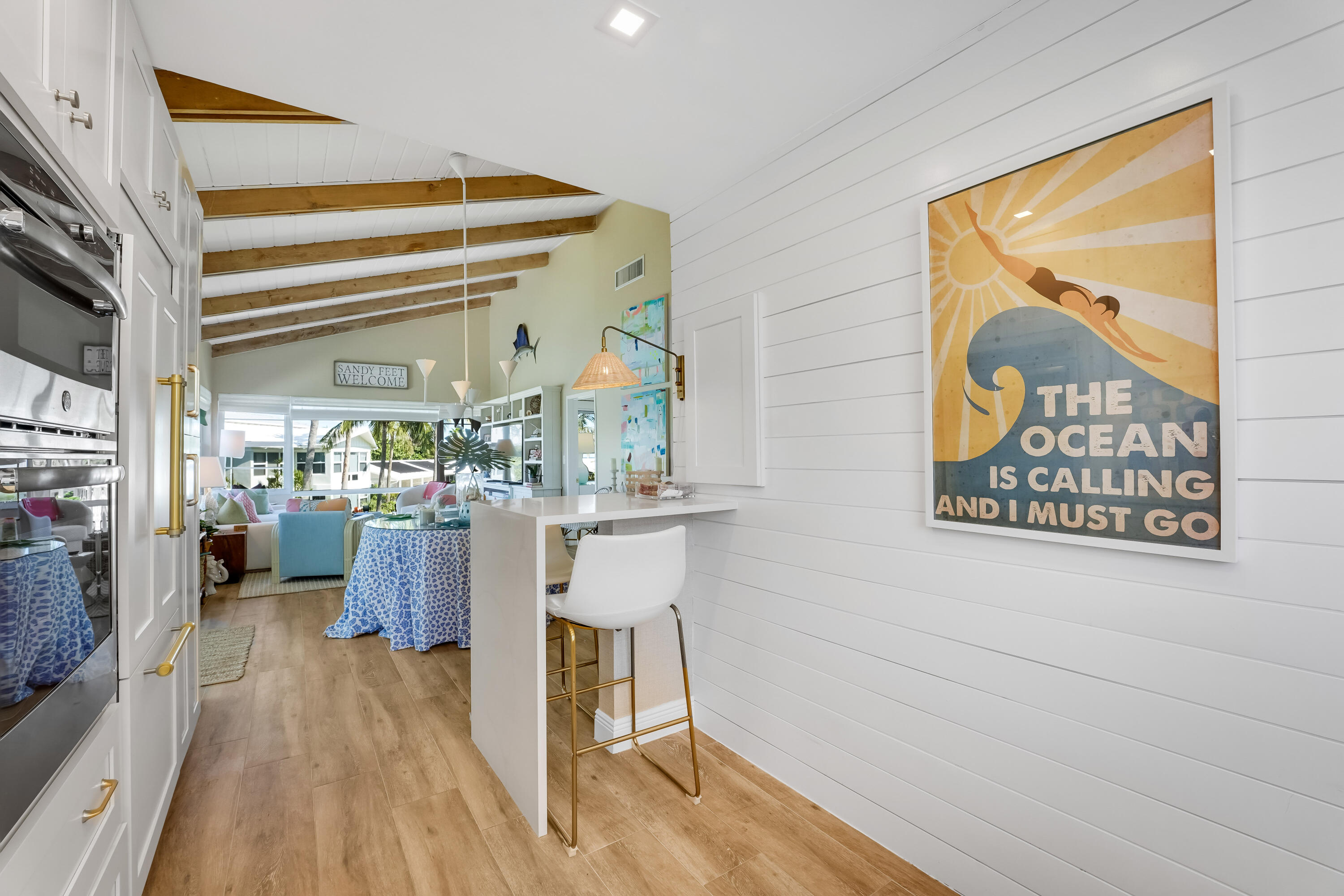 320 South Ocean Boulevard, Unit UK Delray Beach, FL 33483 - Photo 11 of 27 a view of entryway and kitchen