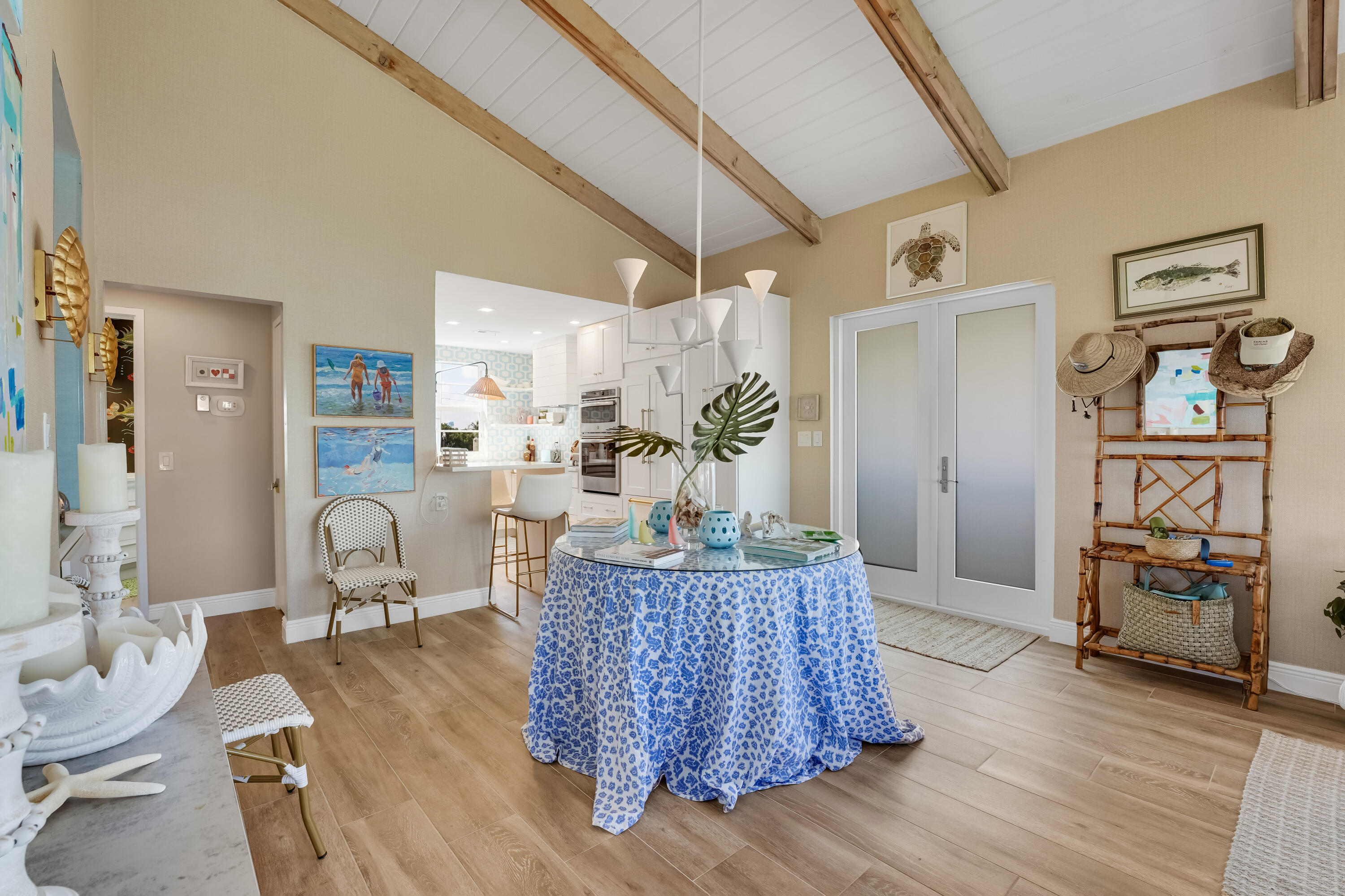 320 South Ocean Boulevard, Unit UK Delray Beach, FL 33483 - Photo 8 of 27 a living room with furniture and wooden floor