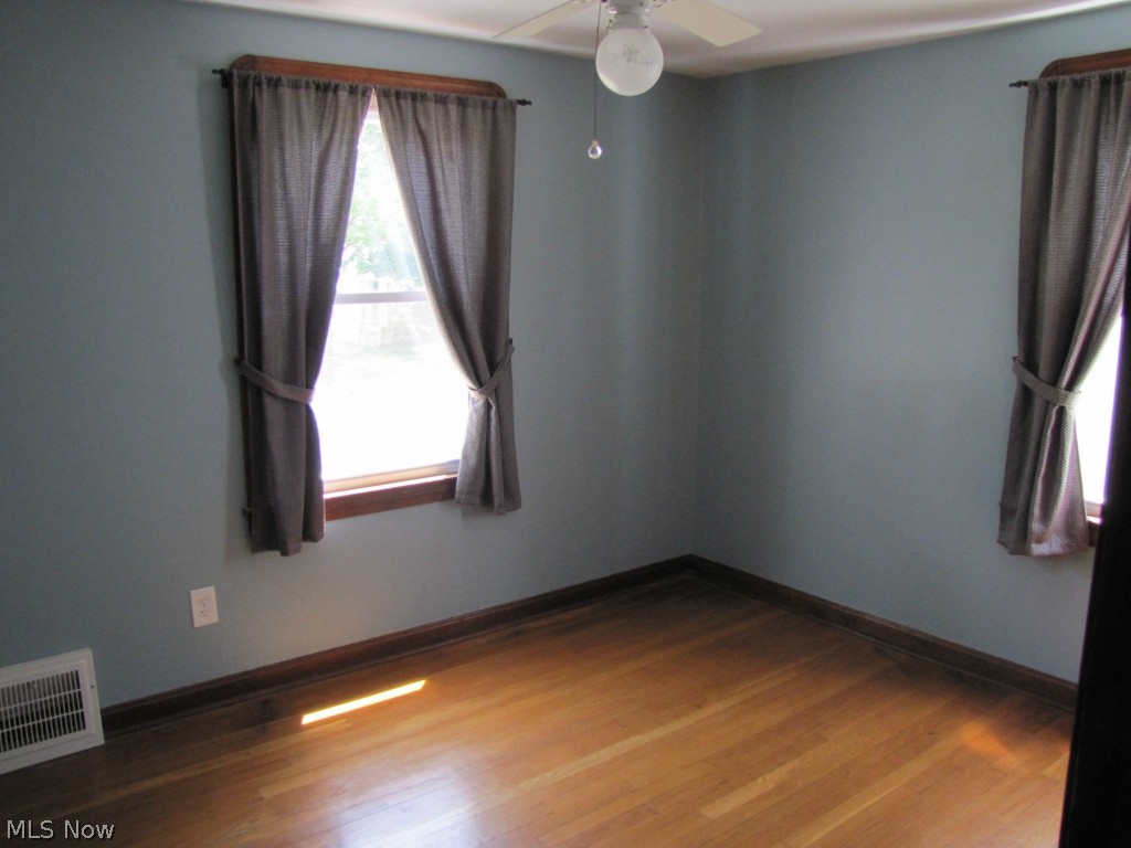 1160 Winston Road Cleveland, OH 44121 - Photo 15 of 24 Gallery Image 15