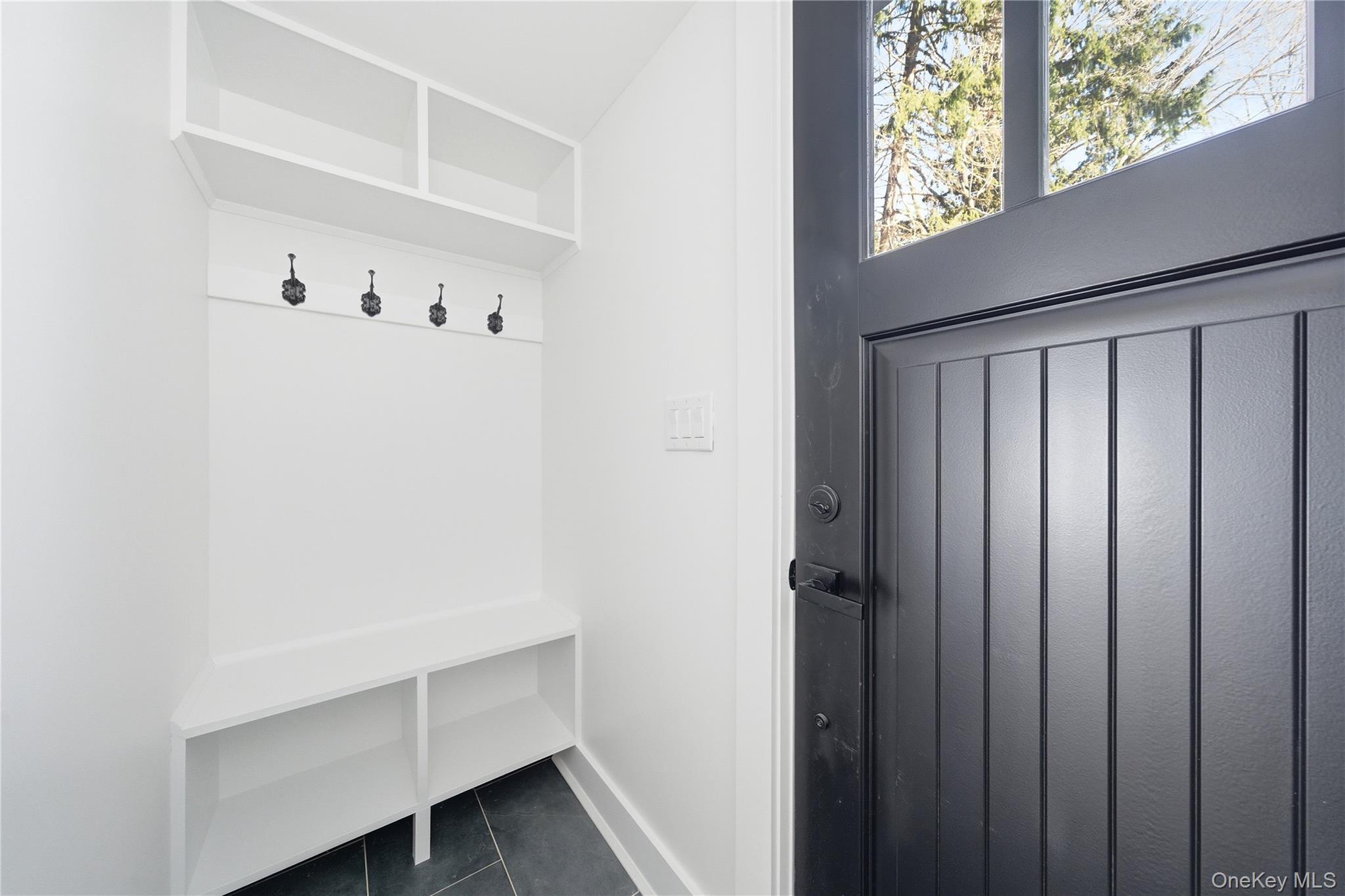 75 Centerport Road Greenlawn, NY 11740 - Photo 16 of 49