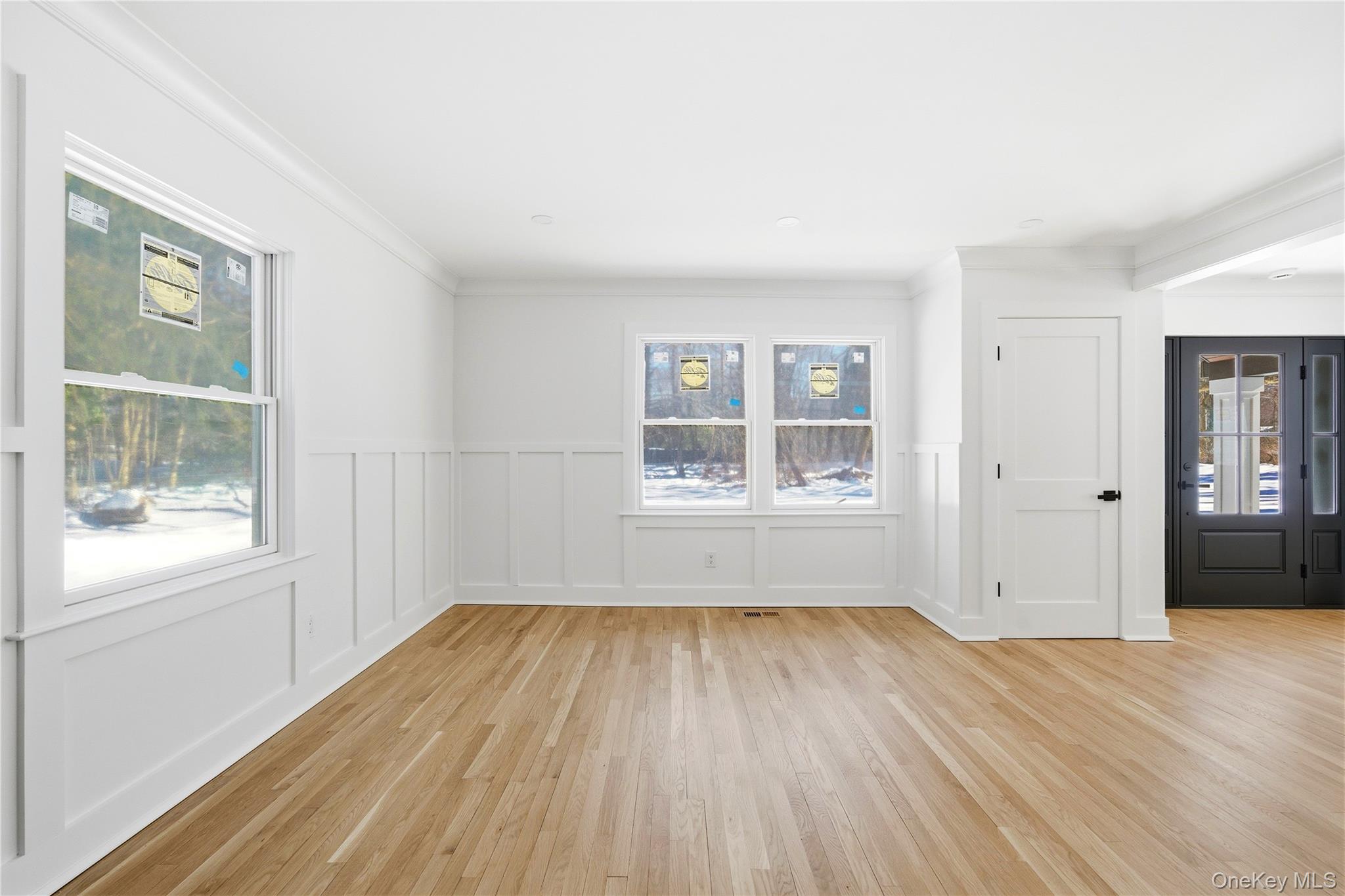 75 Centerport Road Greenlawn, NY 11740 - Photo 17 of 49