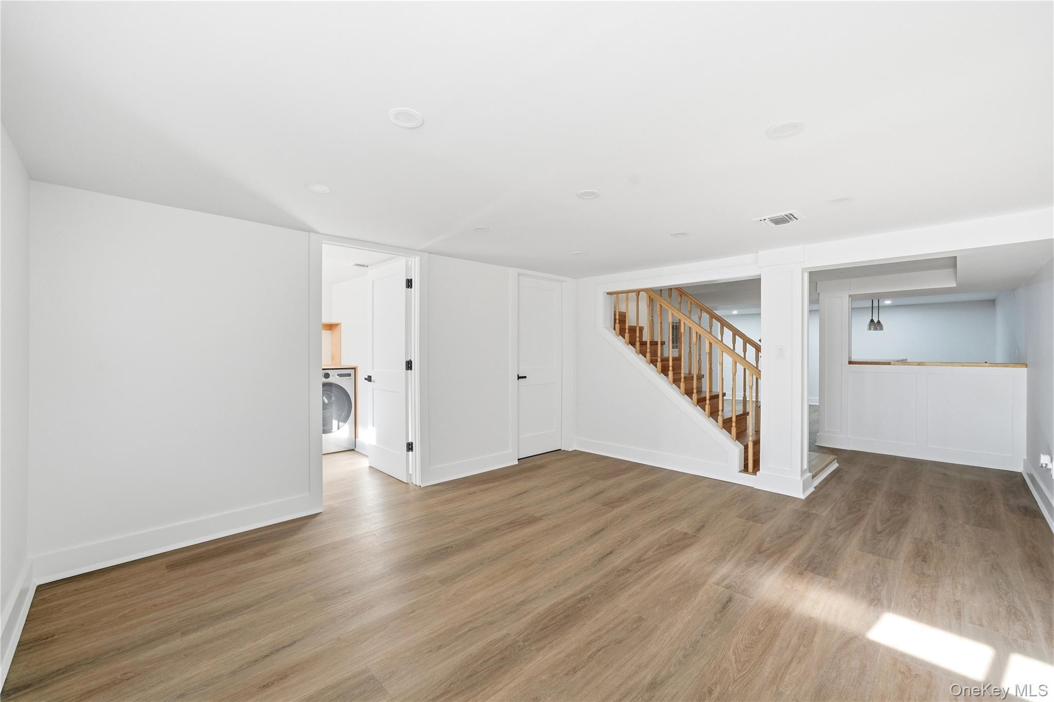 75 Centerport Road Greenlawn, NY 11740 - Photo 21 of 49