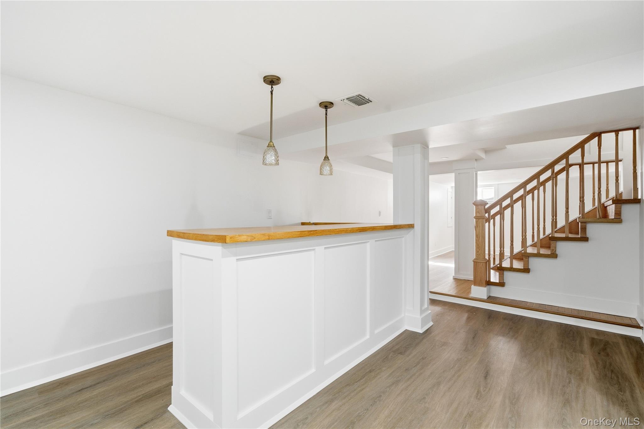 75 Centerport Road Greenlawn, NY 11740 - Photo 25 of 49