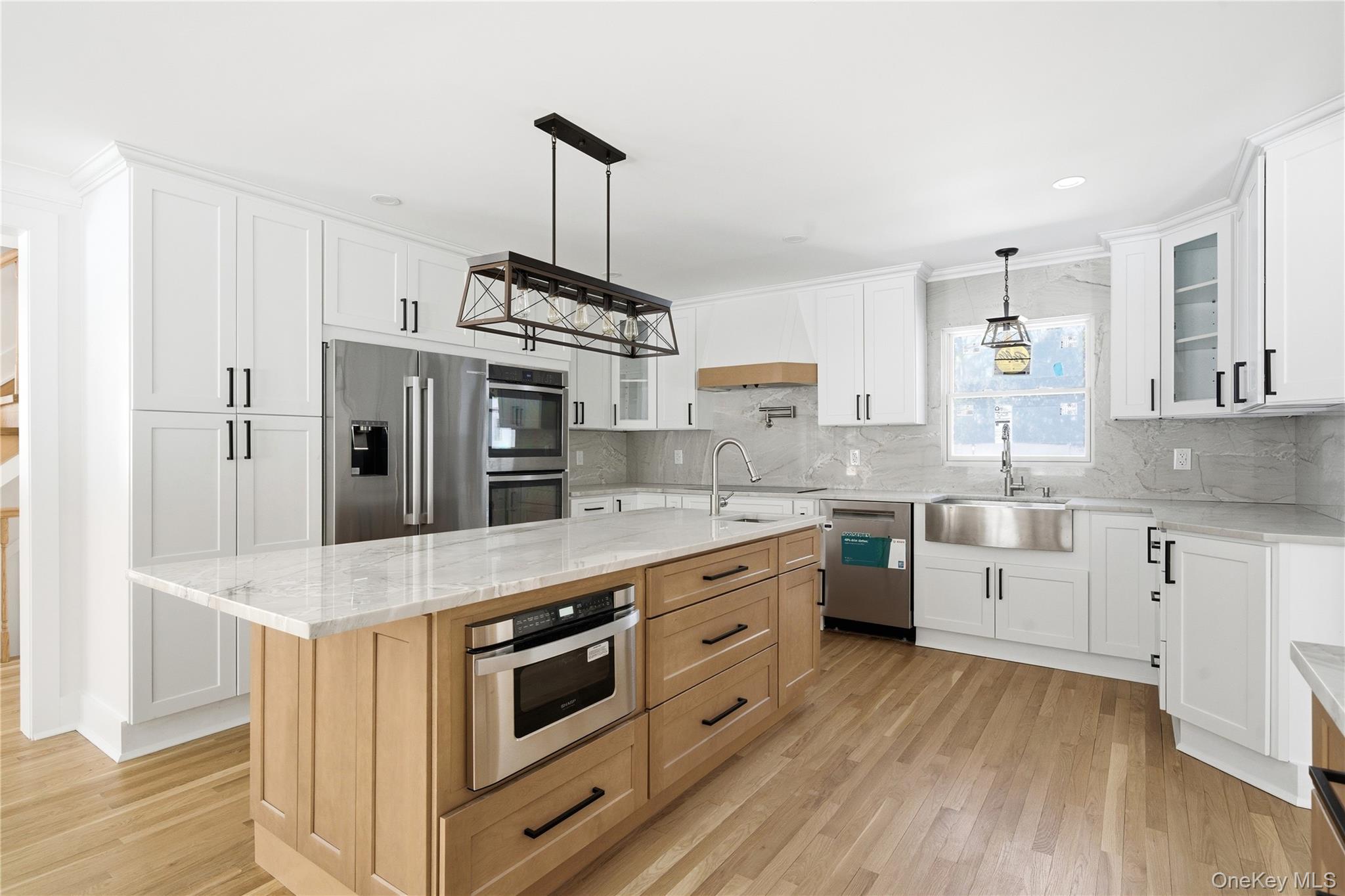 75 Centerport Road Greenlawn, NY 11740 - Photo 5 of 49