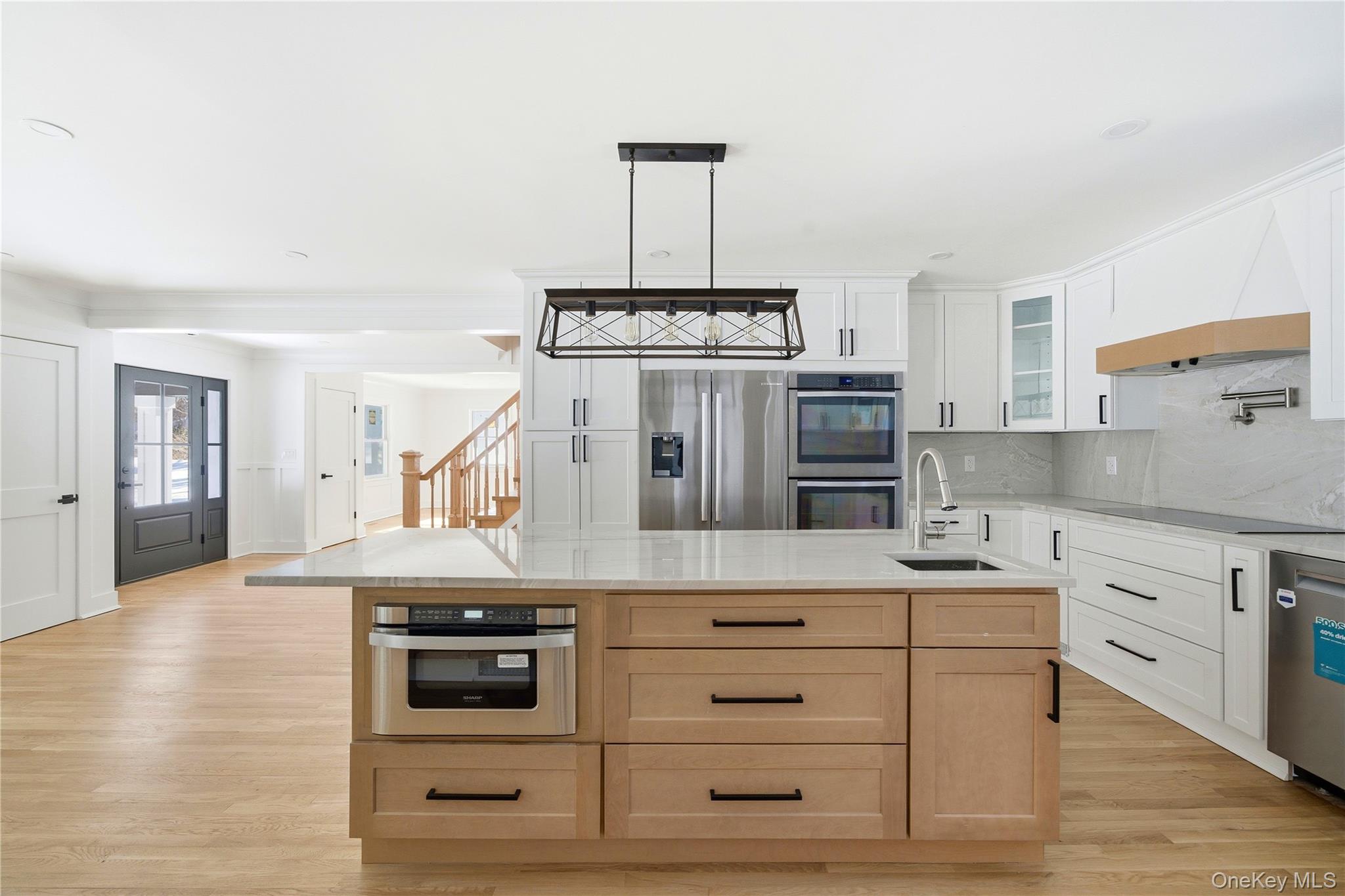 75 Centerport Road Greenlawn, NY 11740 - Photo 8 of 49