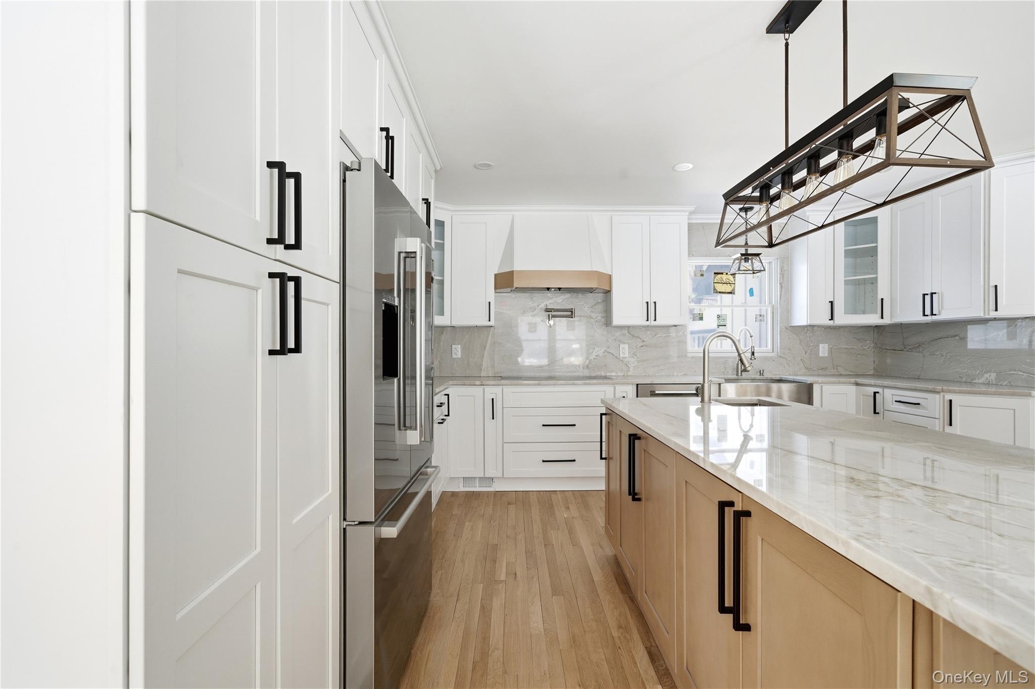 75 Centerport Road Greenlawn, NY 11740 - Photo 9 of 49