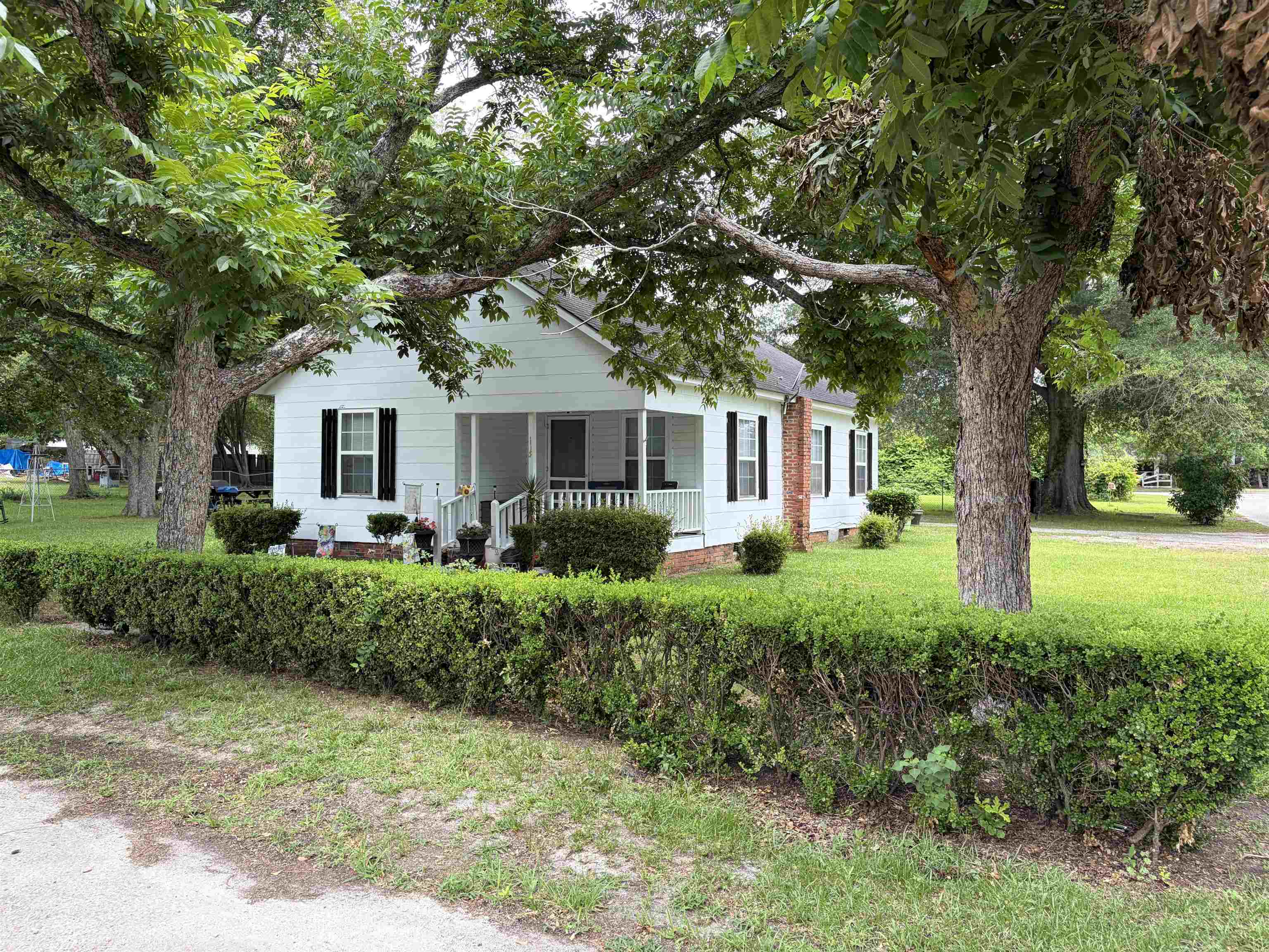 115 East Floyd Street Mullins, SC 29574 - Photo 1 of 13