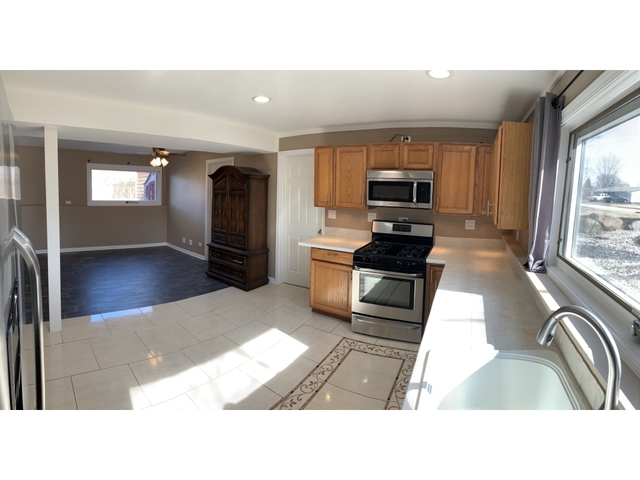 683 Clover Road Wauconda, IL 60084 - Photo 18 of 40