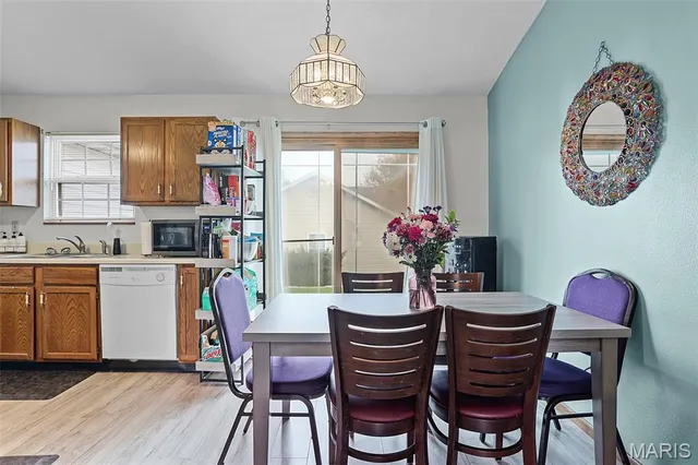 $2,300 | 116 Bayhill Boulevard, Glen Carbon, IL 62034