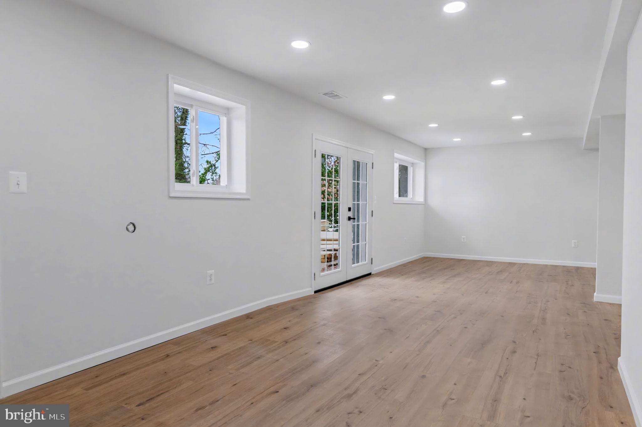 6602 Ian Street Hyattsville, MD 20784 - Photo 30 of 42