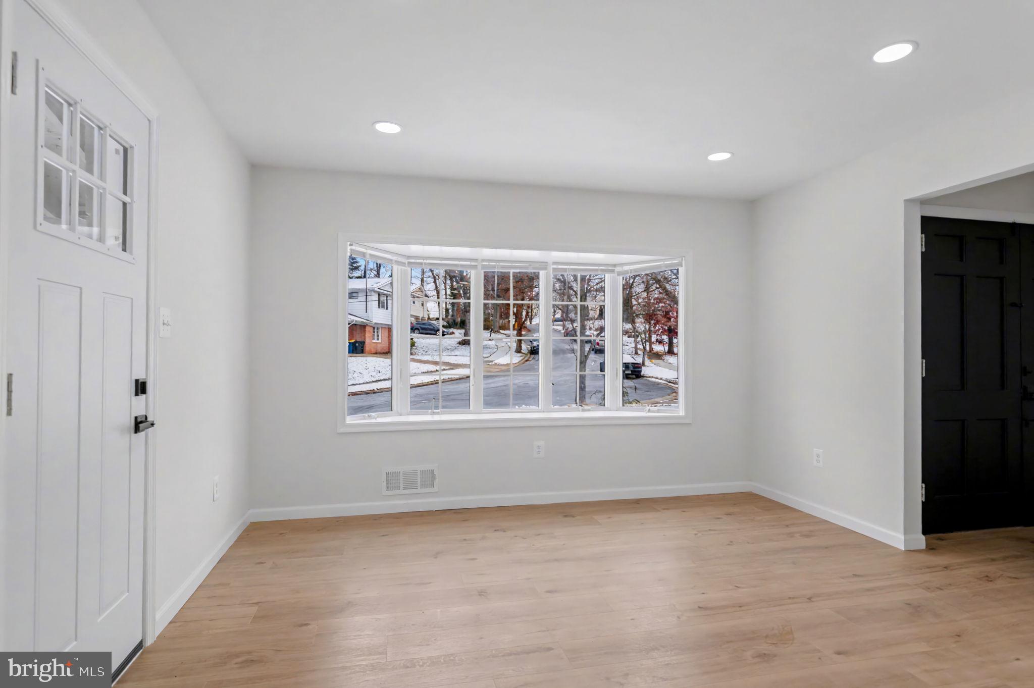 6602 Ian Street Hyattsville, MD 20784 - Photo 4 of 42 Dining Room