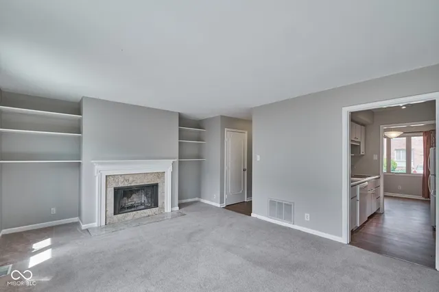 $1,550 | 8502 Canterbury Square West, Indianapolis, IN 46260