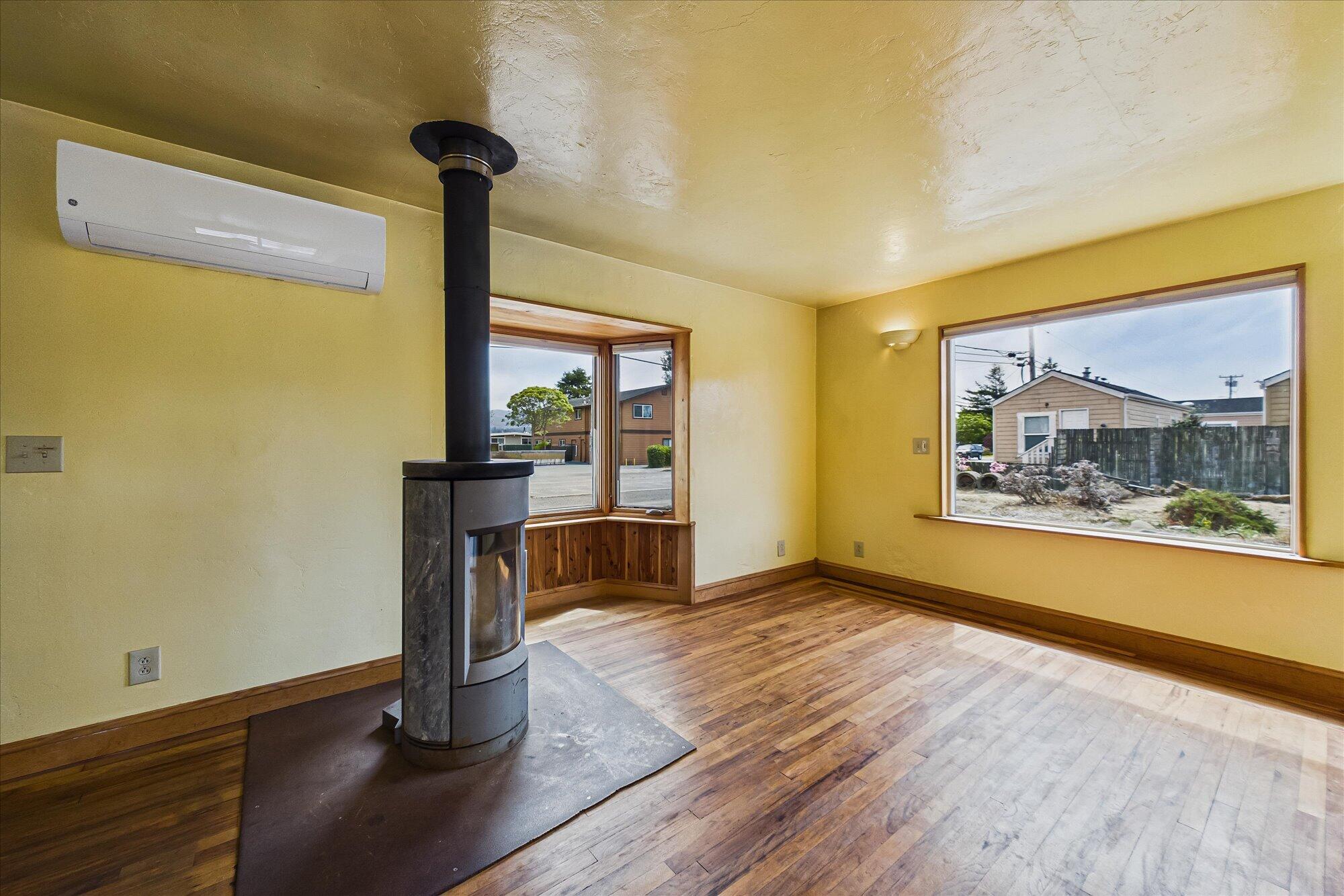 141 South G Street Arcata, CA 95521 - Photo 12 of 48 Gallery Image 12