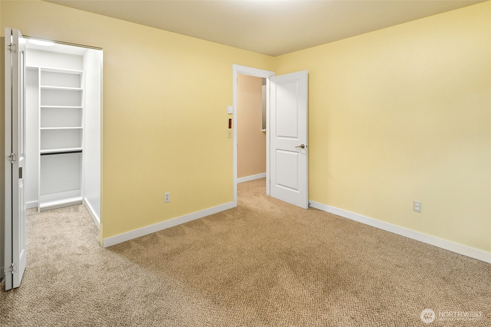 12303 Harbour Pointe Boulevard, Unit Z207 Mukilteo, WA 98275 - Photo 17 of 35 a view of an empty room