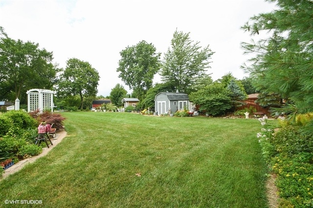 25125 South Rondorey Road Elwood, IL 60421 - Photo 28 of 45 a front view of a house with garden