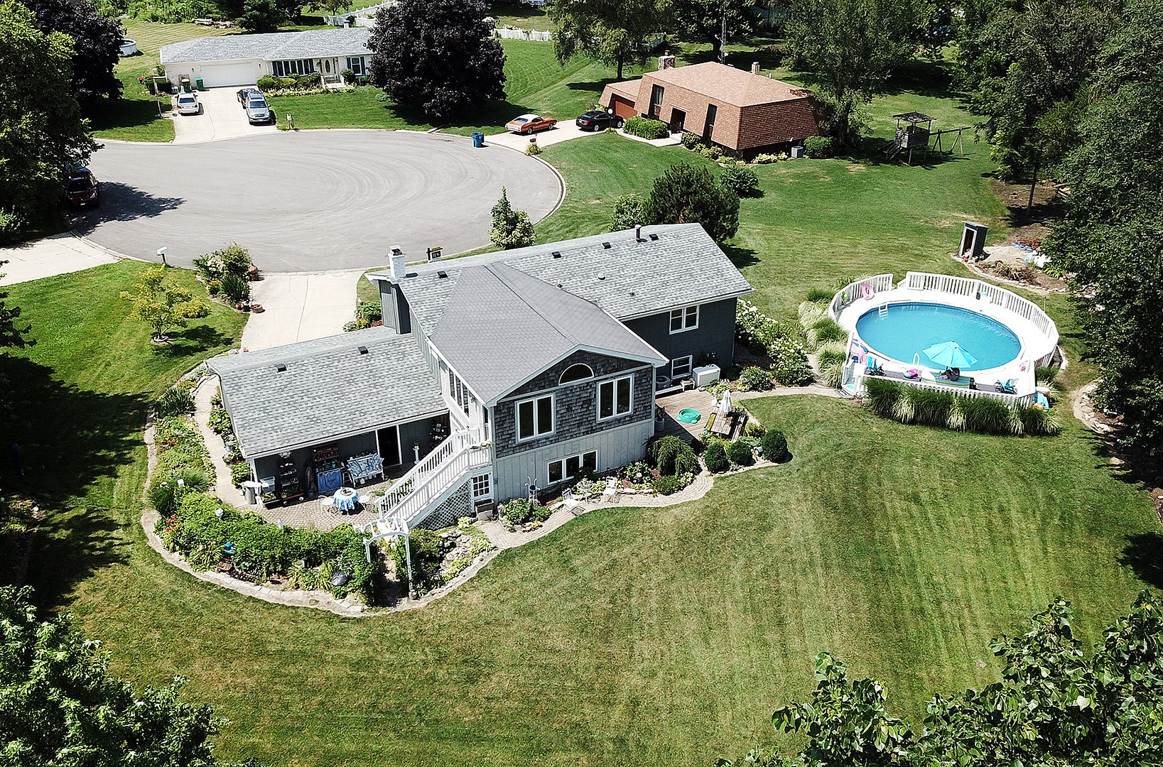 25125 South Rondorey Road Elwood, IL 60421 - Photo 43 of 45 an aerial view of a house with yard swimming pool and outdoor seating