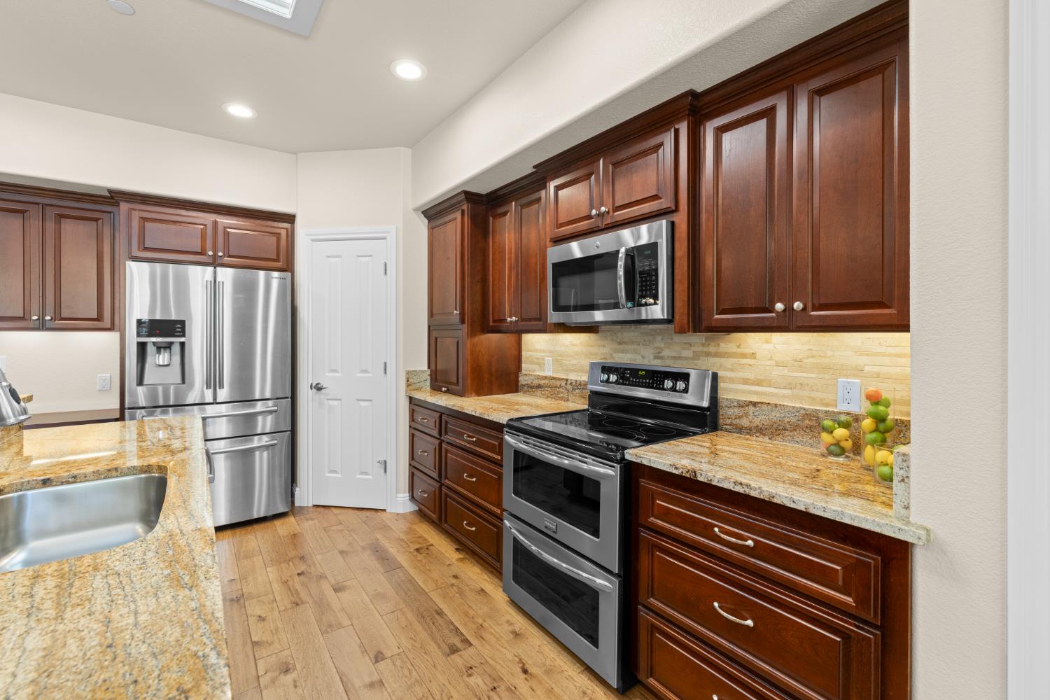 11733 Inverness Way Auburn, CA 95602 - Photo 13 of 62