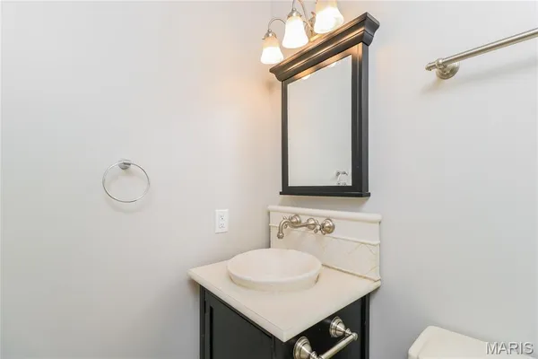 $400,000 | 808 Timberfield Drive, Ballwin, MO 63021