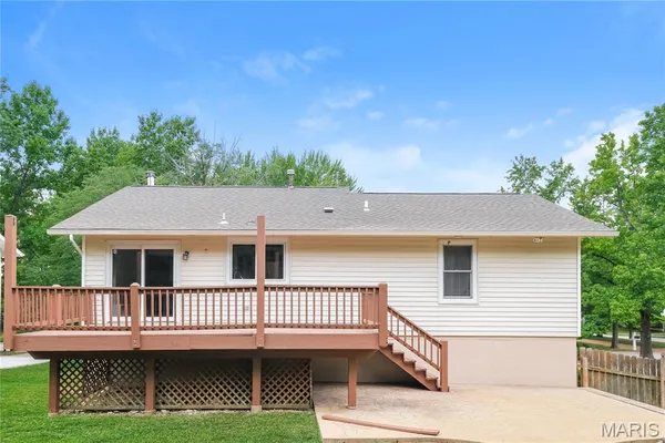 $400,000 | 808 Timberfield Drive, Ballwin, MO 63021