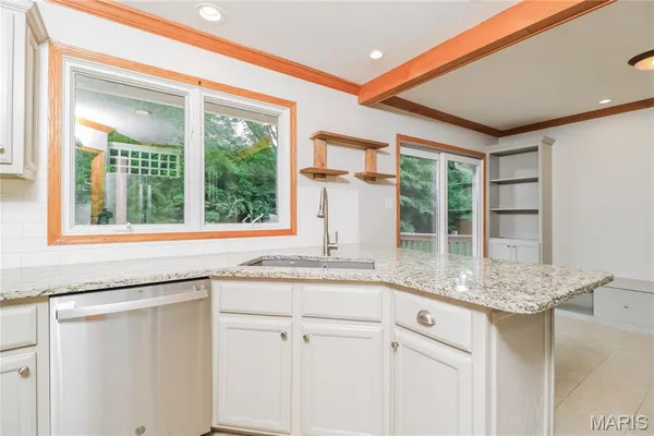 $400,000 | 808 Timberfield Drive, Ballwin, MO 63021
