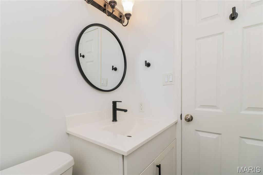 808 Timberfield Drive Ballwin, MO 63021 - Photo 10 of 20