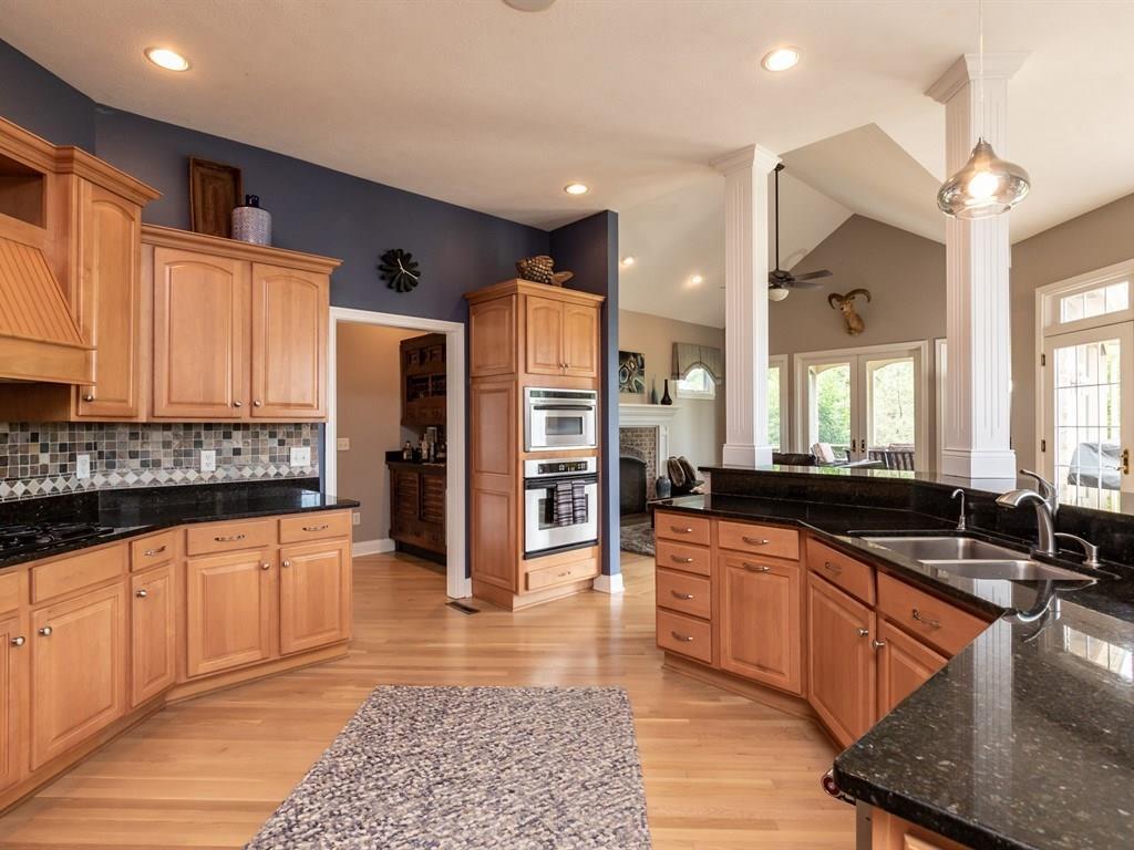 10101 Quaker Ridge Court Fishers, IN 46037 - Photo 13 of 48 Gallery Image 13