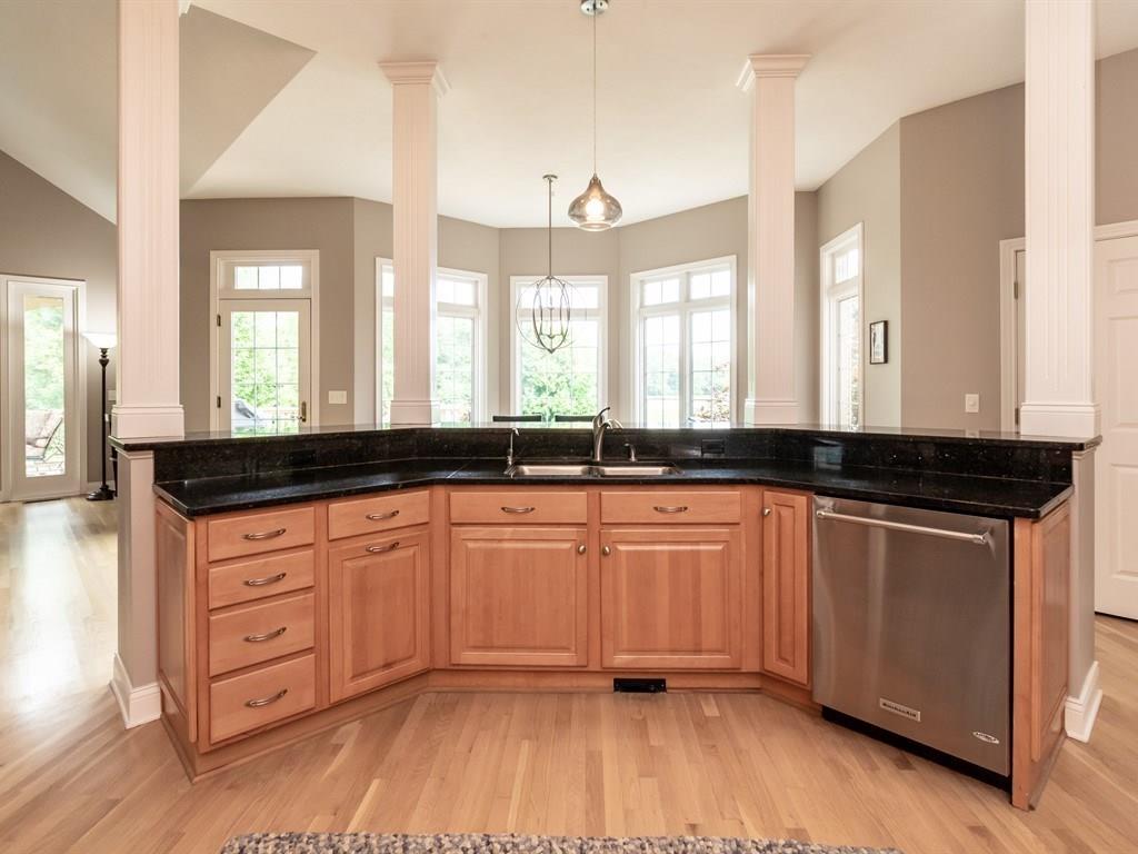 10101 Quaker Ridge Court Fishers, IN 46037 - Photo 14 of 48 Gallery Image 14