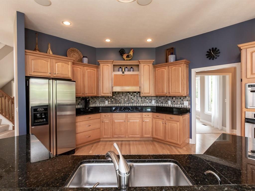 10101 Quaker Ridge Court Fishers, IN 46037 - Photo 16 of 48 Gallery Image 16