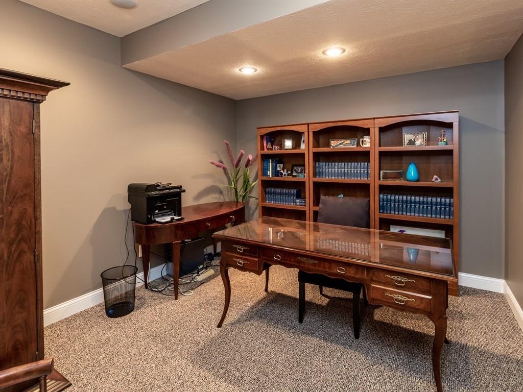 10101 Quaker Ridge Court Fishers, IN 46037 - Photo 36 of 48 Gallery Image 36