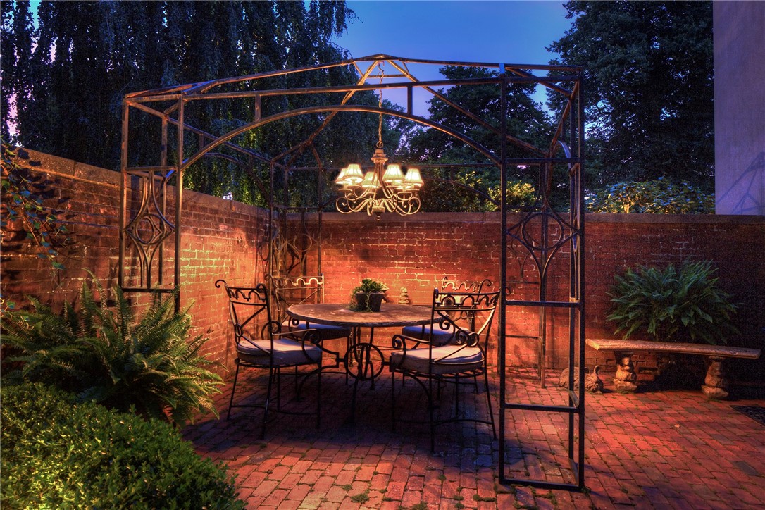 97 Old Beach Road, Unit B Newport, RI 02840 - Photo 40 of 41 Extensive lighting in the courtyard and on the deck , for evening enjoyment.