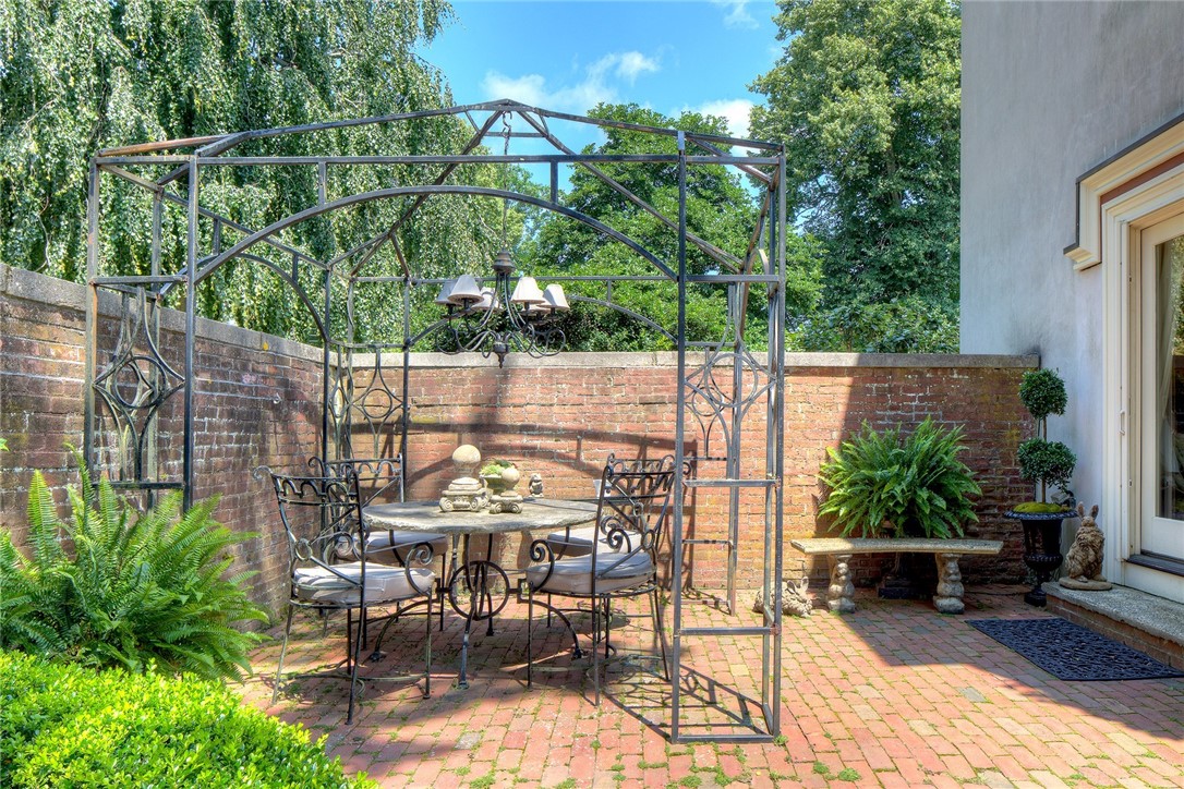 97 Old Beach Road, Unit B Newport, RI 02840 - Photo 6 of 41 Private courtyard with direct access to the unit.