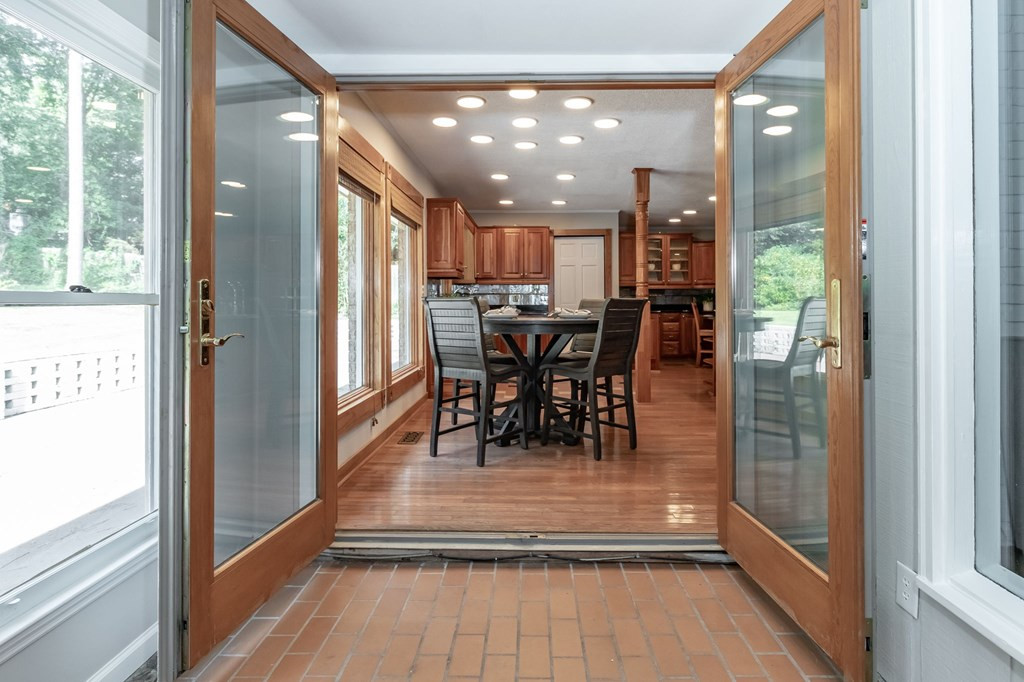 815 Kamel Circle Augusta, GA 30909 - Photo 26 of 66 Opens to the Sunroom