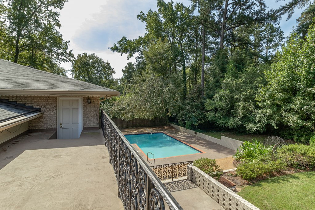 815 Kamel Circle Augusta, GA 30909 - Photo 40 of 66 A place to enjoy the peaceful surroundings