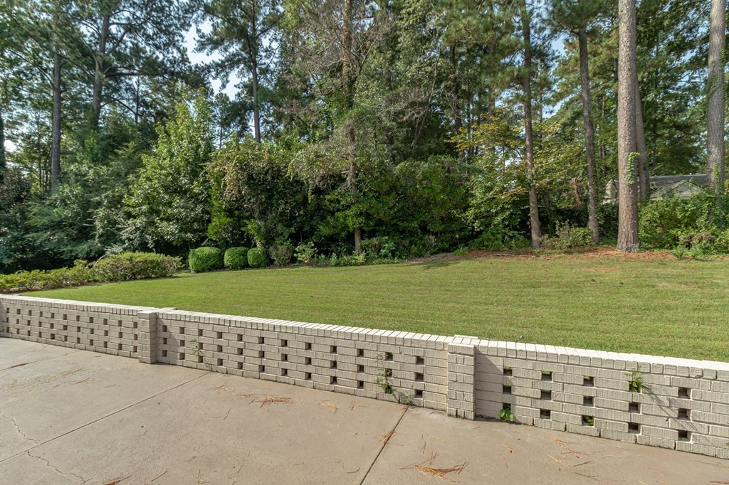 815 Kamel Circle Augusta, GA 30909 - Photo 58 of 66 Large flat well kept lawn