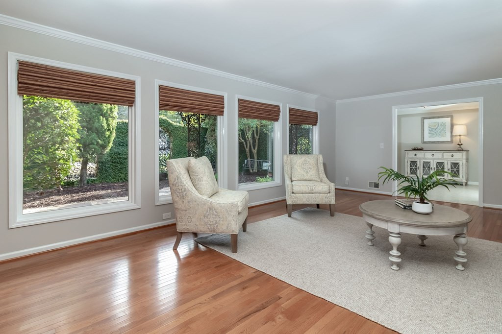 815 Kamel Circle Augusta, GA 30909 - Photo 10 of 66 SPACIOUS Light Bright Airy Living Room