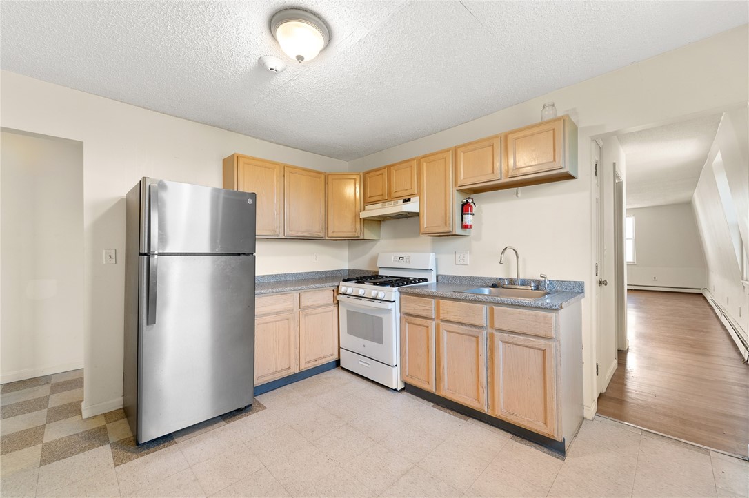 1570 Westminster Street, Unit 3L Providence, RI 02909 - Photo 9 of 11