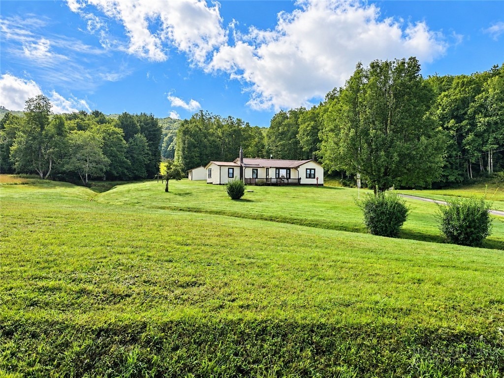 286 Roe Hunt Road Laurel Springs, NC 28644 - Photo 27 of 49 Gallery Image 27