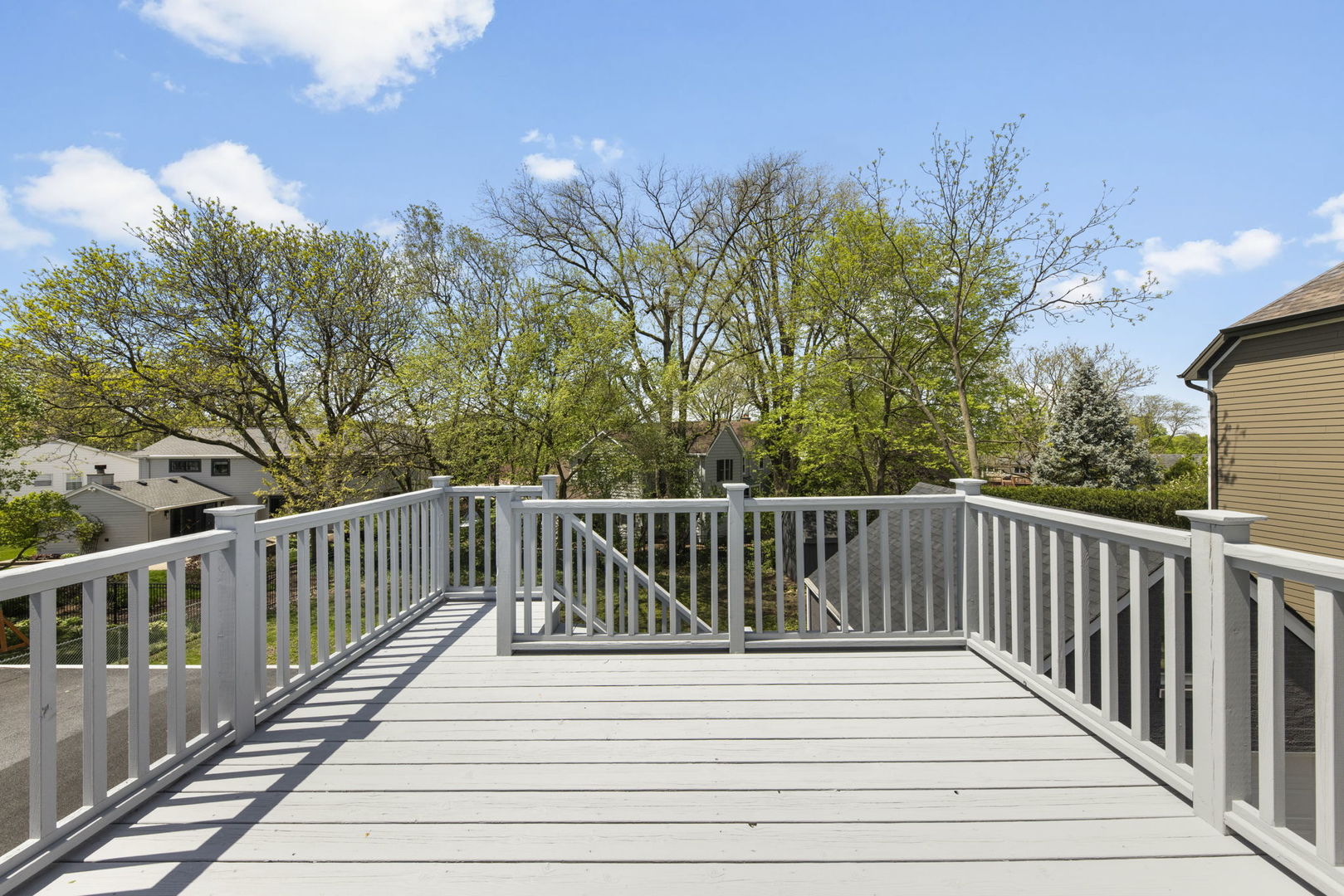 5706 Wolf Road Western Springs, IL 60558 - Photo 29 of 42 a balcony with wooden floor and fence