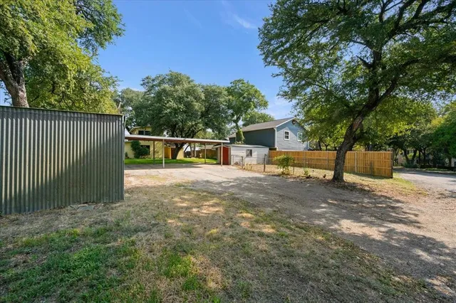 a view of a outdoor space