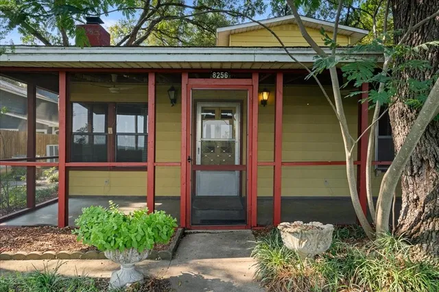 a view of a entryway door of the house