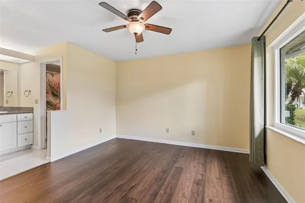 $180,000 | 1130 Orange Tree Circle West, Unit C, Palm Harbor, FL 34684