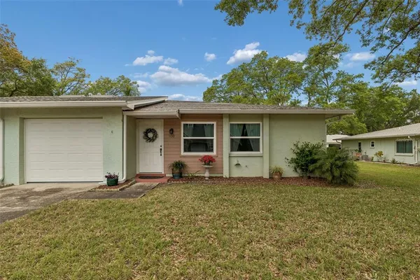 $180,000 | 1130 Orange Tree Circle West, Unit C, Palm Harbor, FL 34684