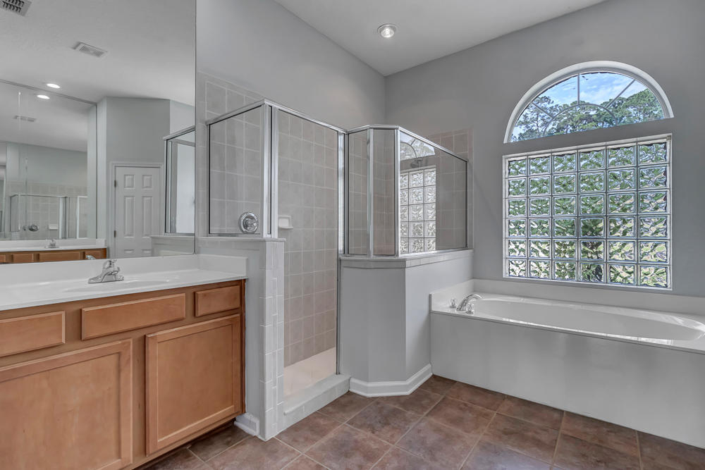1586 Lockend Road Jacksonville, FL 32221 - Photo 19 of 43 4