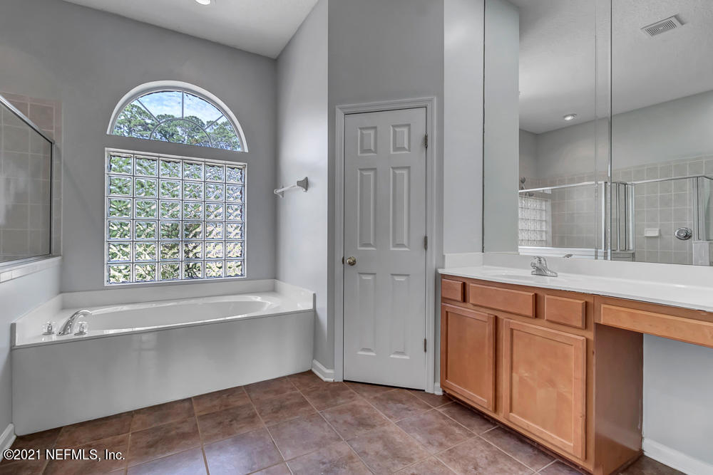 1586 Lockend Road Jacksonville, FL 32221 - Photo 20 of 43 5