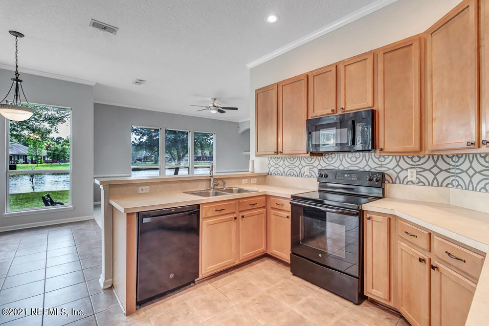 1586 Lockend Road Jacksonville, FL 32221 - Photo 8 of 43 14