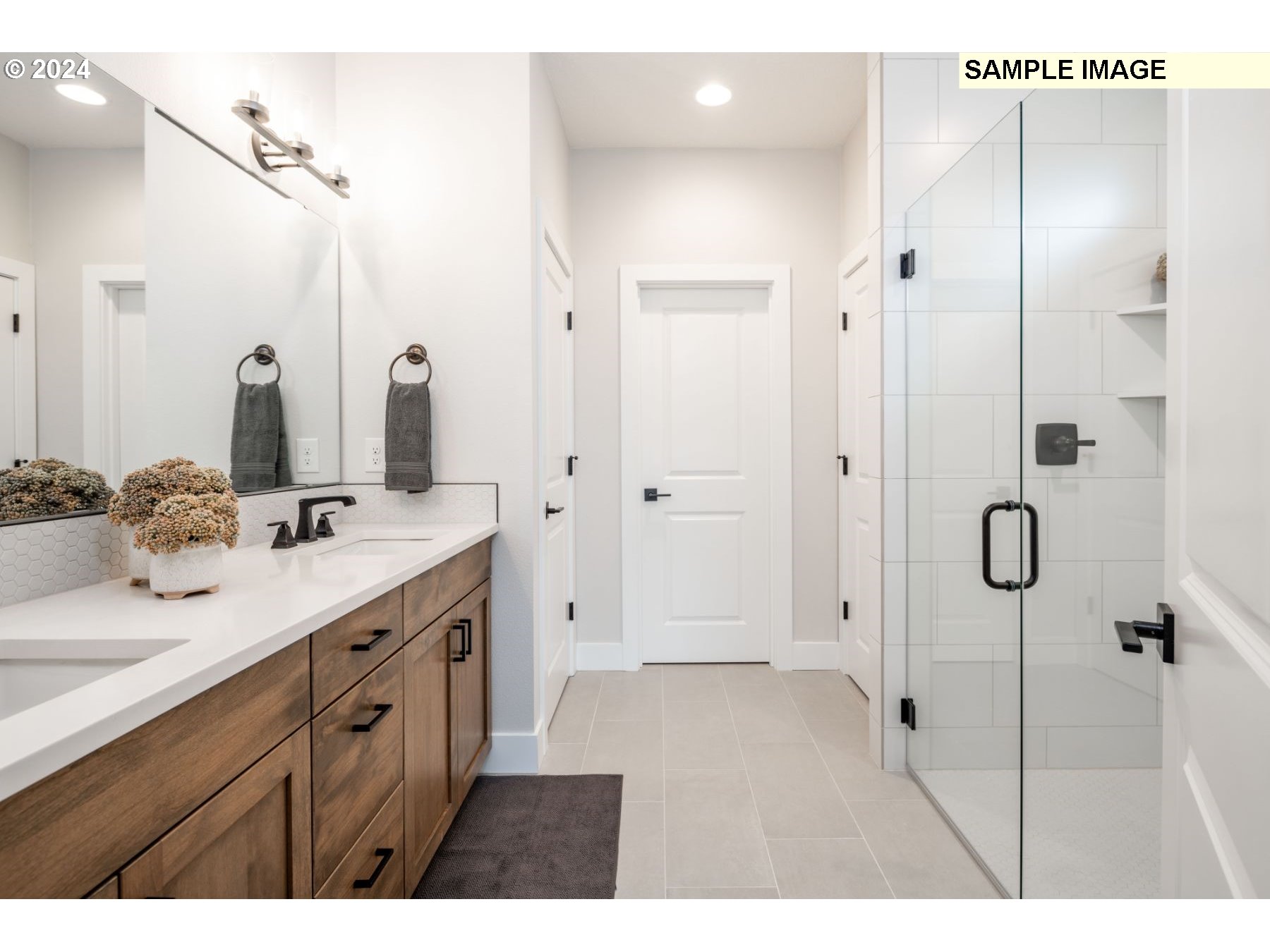 2084 South River Road Kelso, WA 98626 - Photo 14 of 22