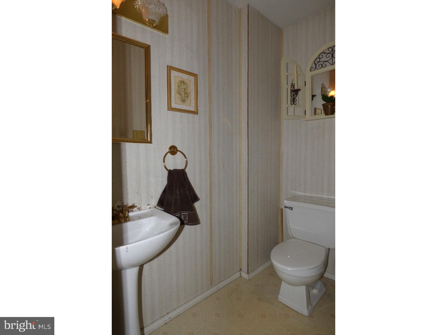 315 Hollyoke Road Somerdale, NJ 08083 - Photo 14 of 23 Half Bath