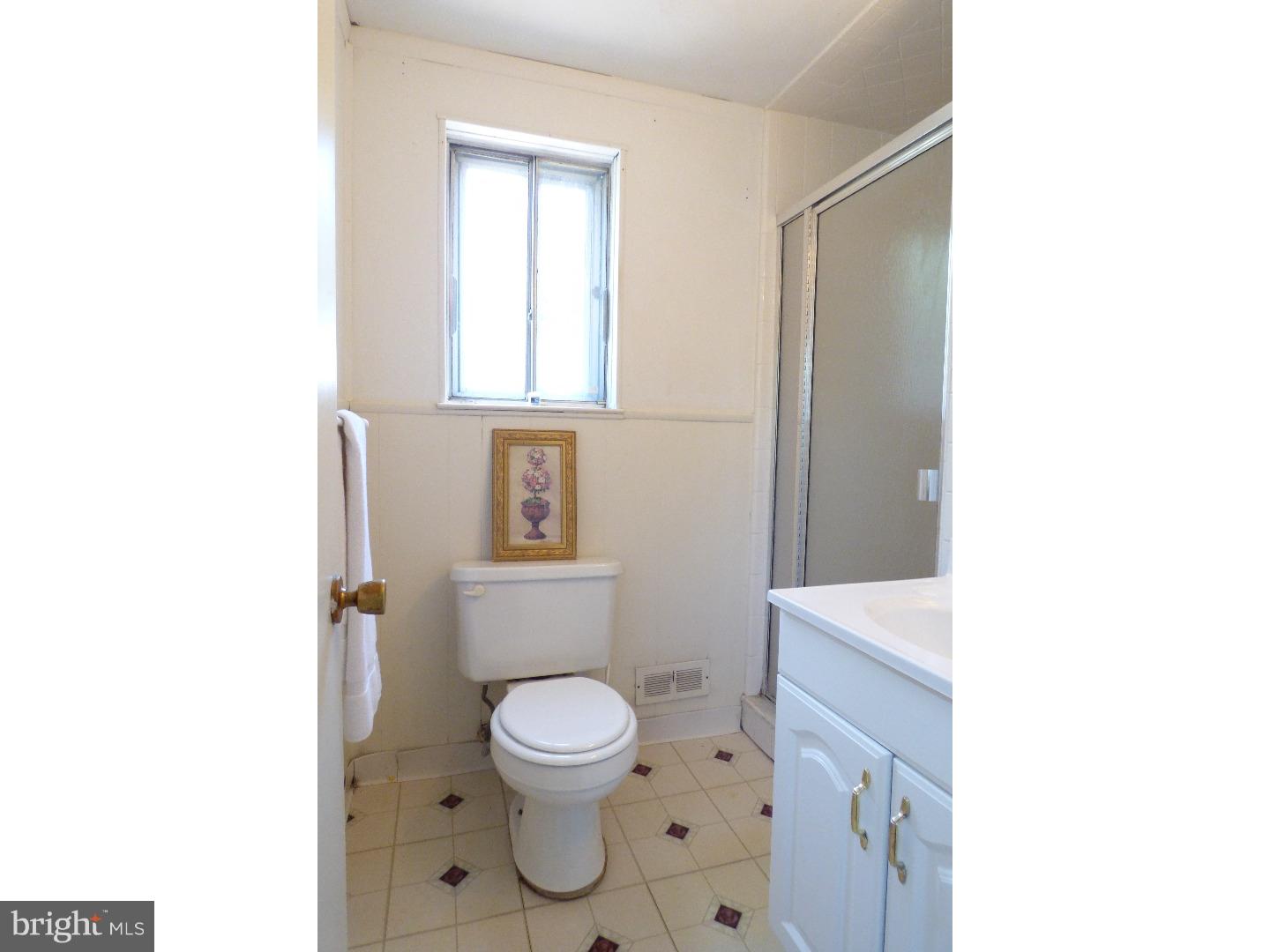 315 Hollyoke Road Somerdale, NJ 08083 - Photo 17 of 23 Master Bathroom